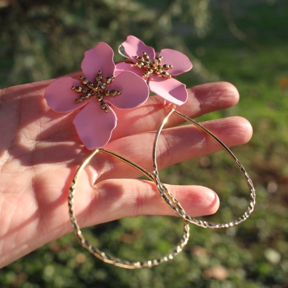 Anthropologie Flower Petals Drop Big Hoop Earrings - Picture 4 of 10